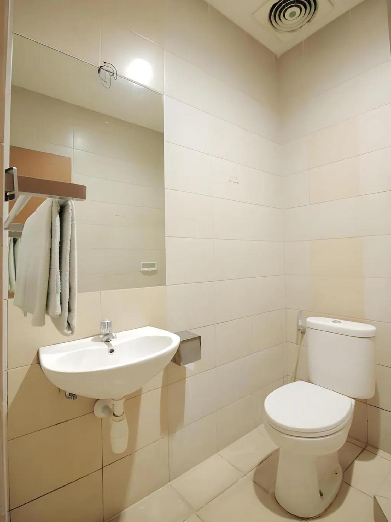 Capital O Galaxy Inn Μπαντούνγκ Εξωτερικό φωτογραφία